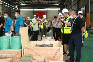 visited the smelting workshop, forging workshop, machining workshop, rolling workshop, packaging workshop, and spot center, and had a deep understanding of the company's technical equipment2